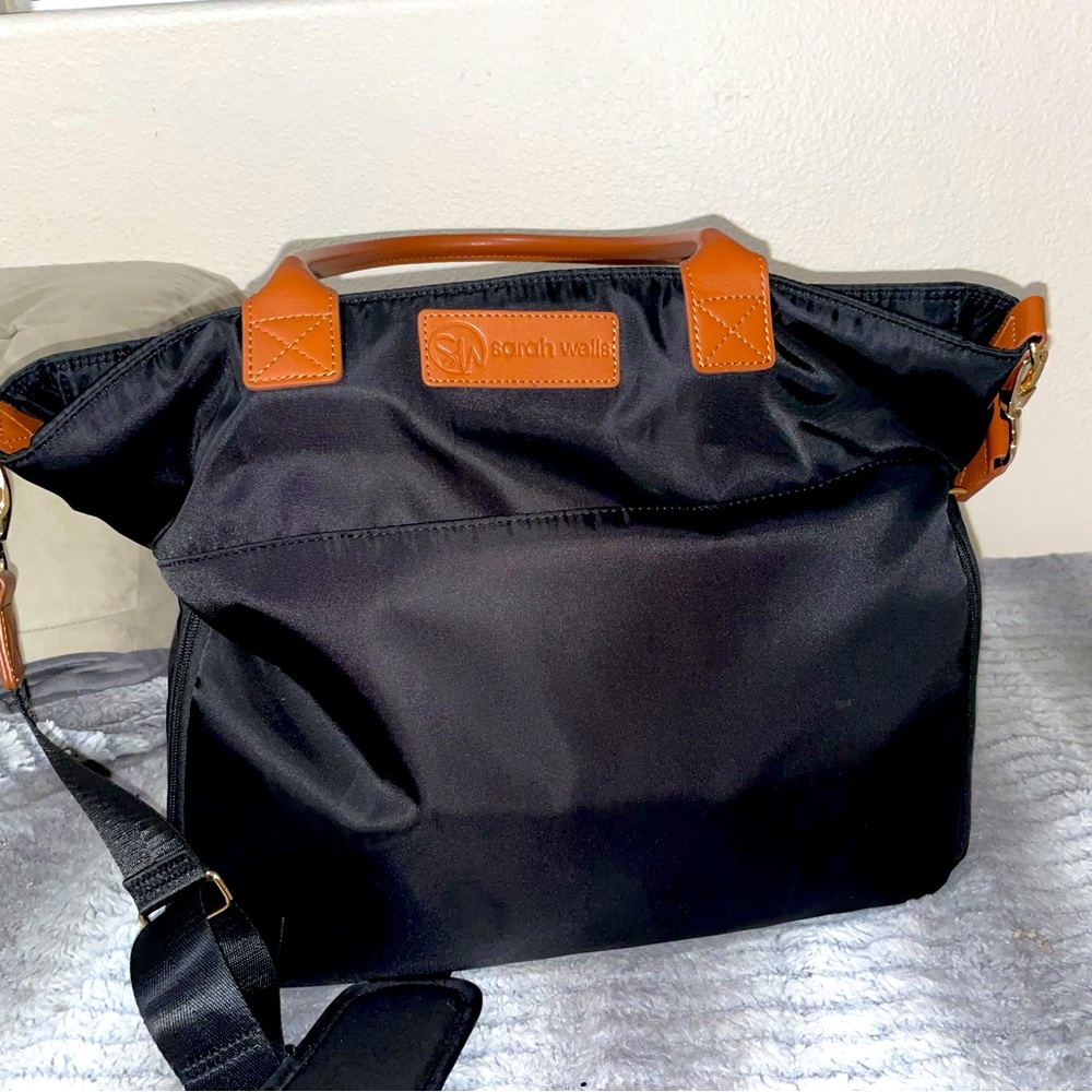 Sarah Wells Abby breast pump bag. In great condition, used for a few months.